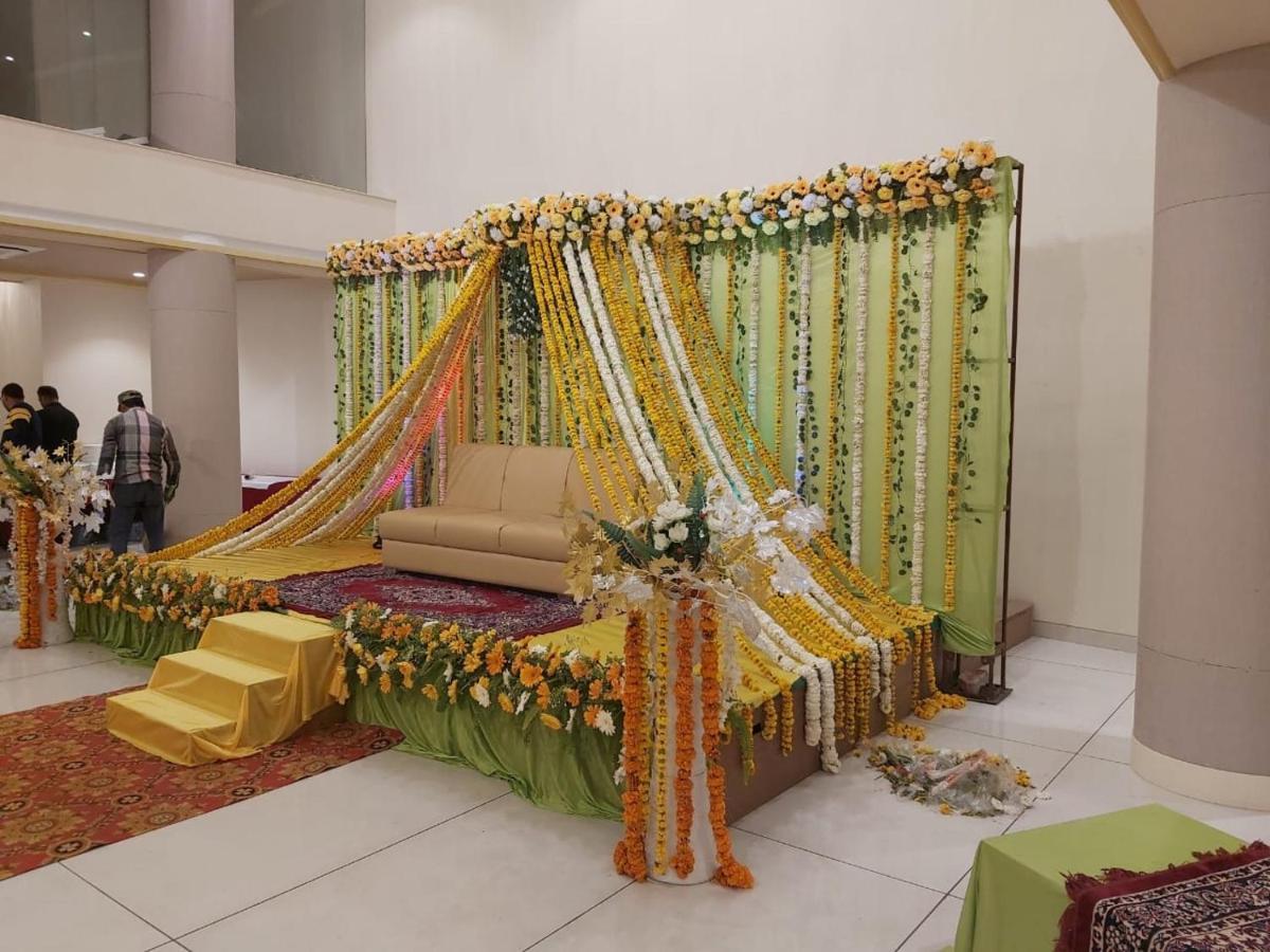 Acco Grand Hotel Lucknow Eksteriør bilde