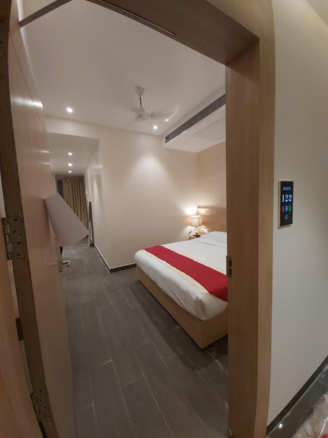 Acco Grand Hotel Lucknow Eksteriør bilde